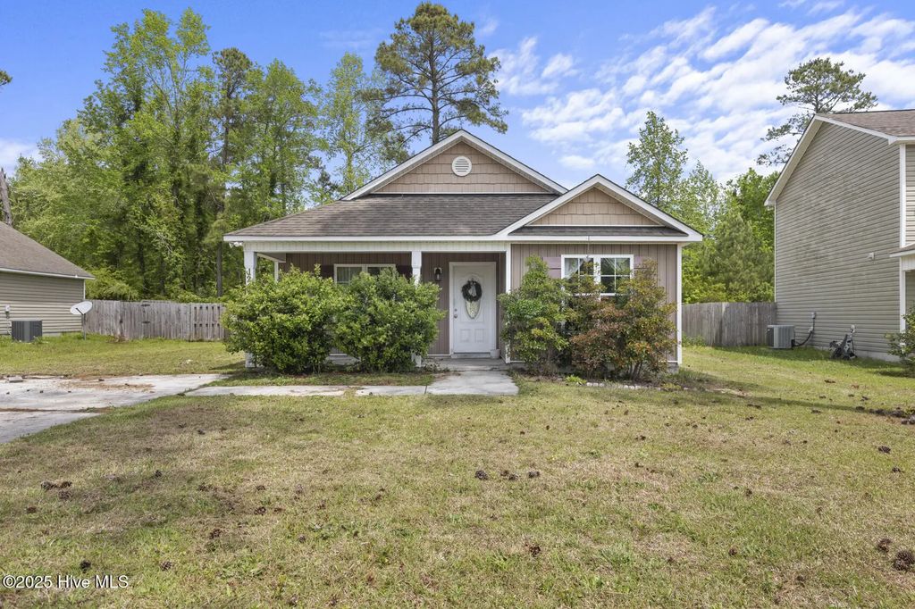 1272 Pickett Road, Jacksonville