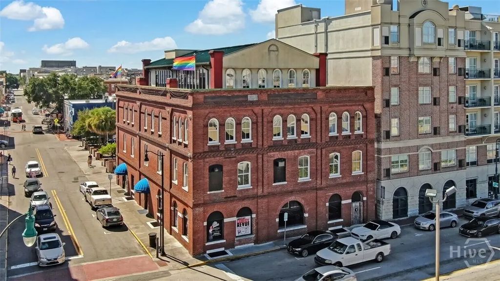 301 W Bay Street Rooftop, Savannah