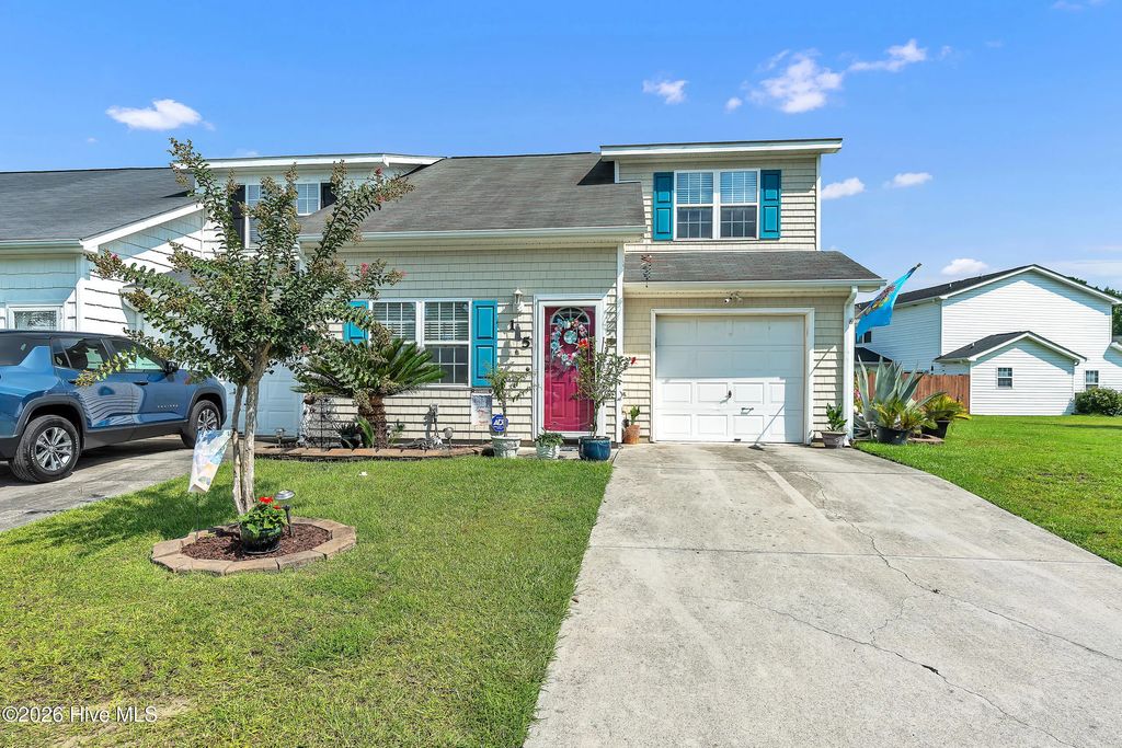 115 Jessie Circle, Hubert
