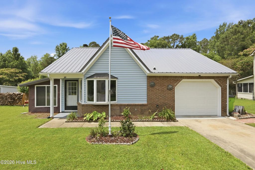 356 Lee Drive, Havelock