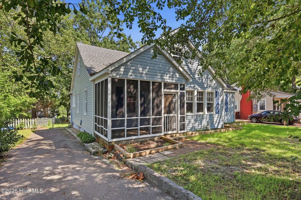 404 Pearl Street, Fayetteville