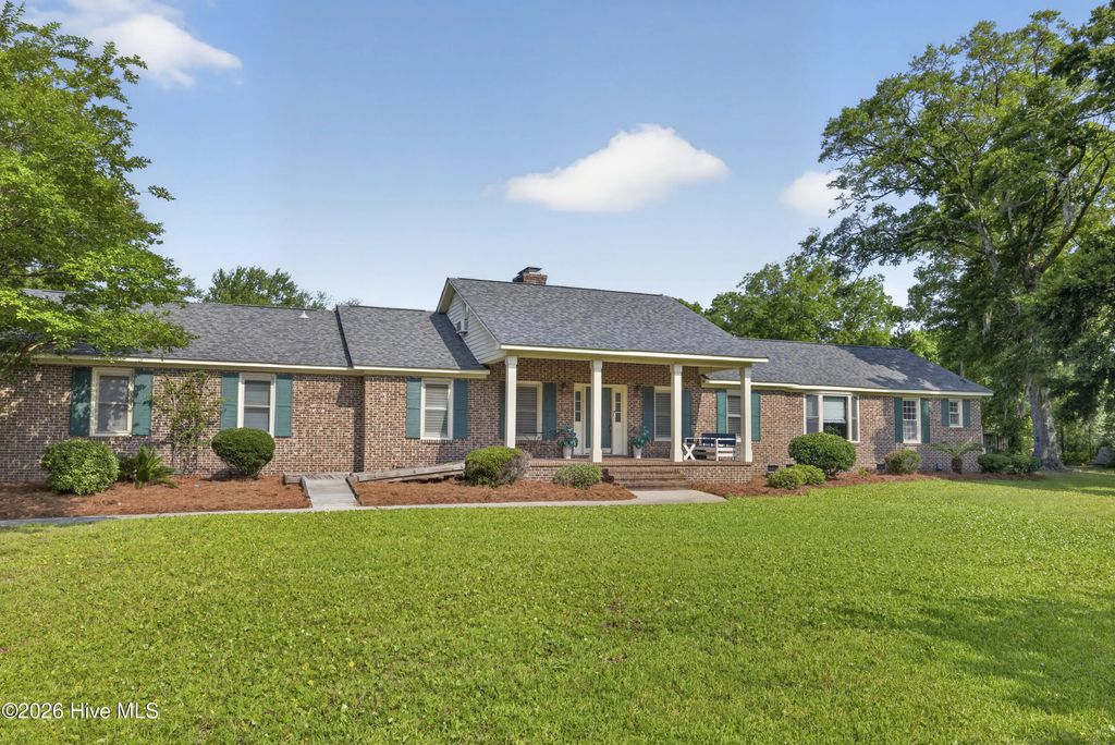 6700 Myrtle Grove Road, Wilmington