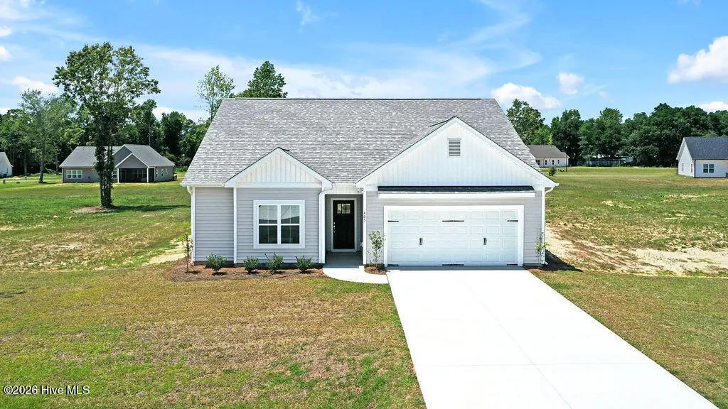 405 Alice Lane, Burgaw