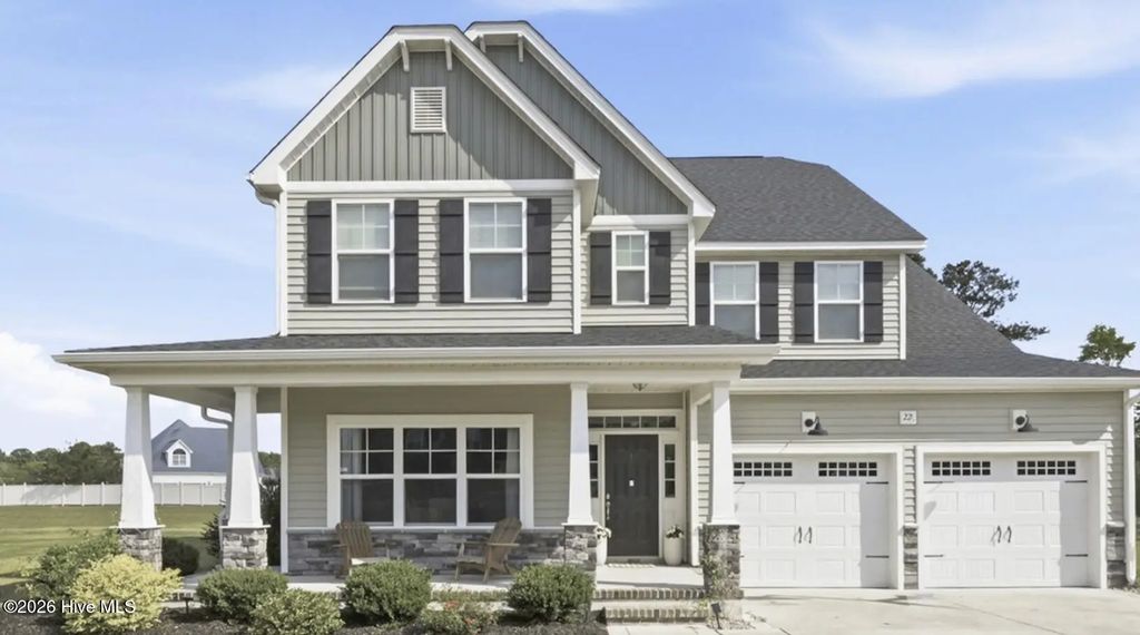 2240 Three Oaks Drive, Greenville
