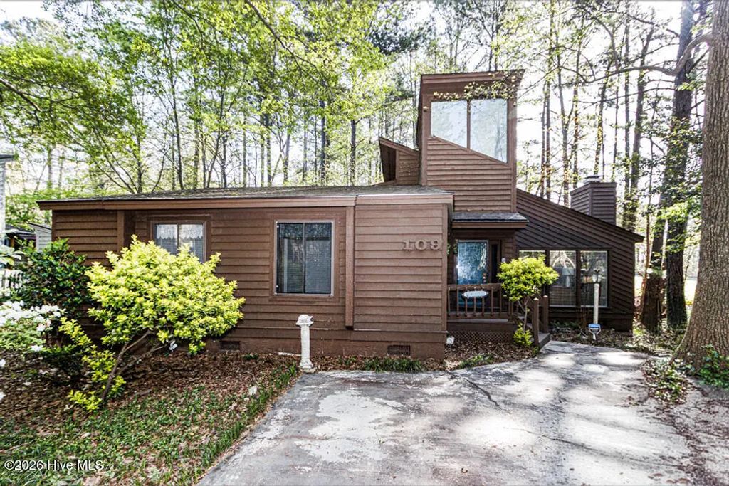 109 Spinnaker Cove, Rocky Mount