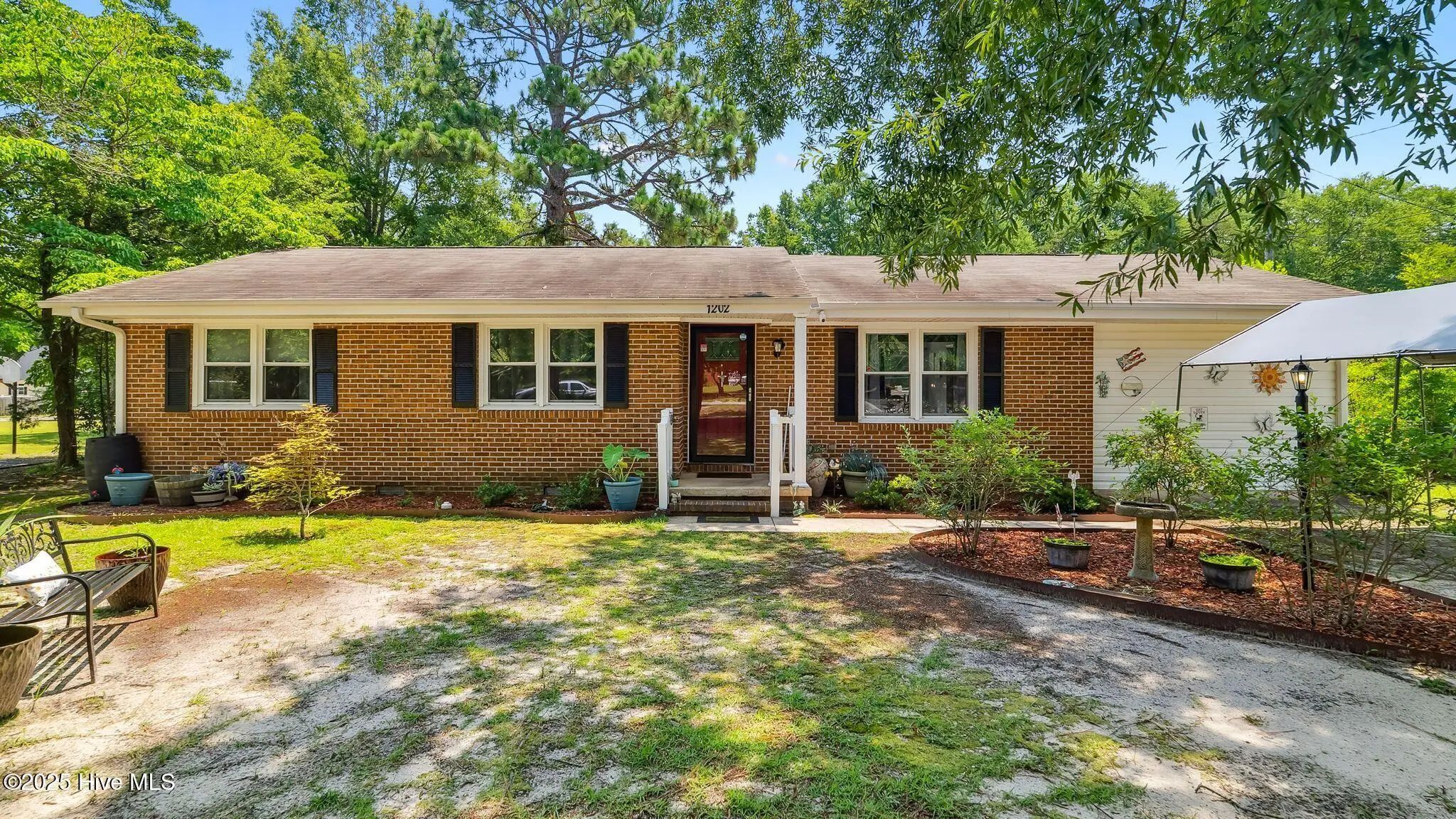 1202 Crest Drive, Aberdeen