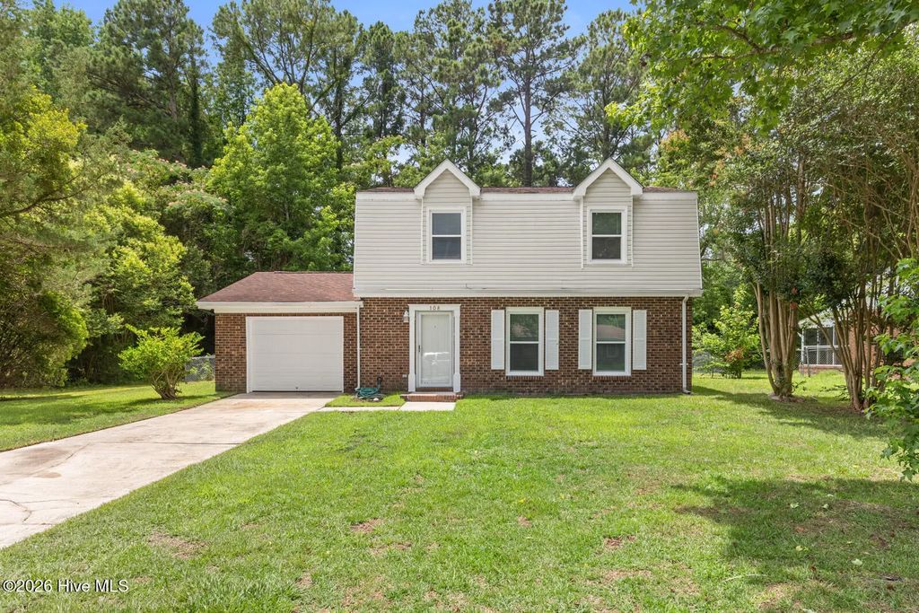 108 Meadowview Court, Jacksonville