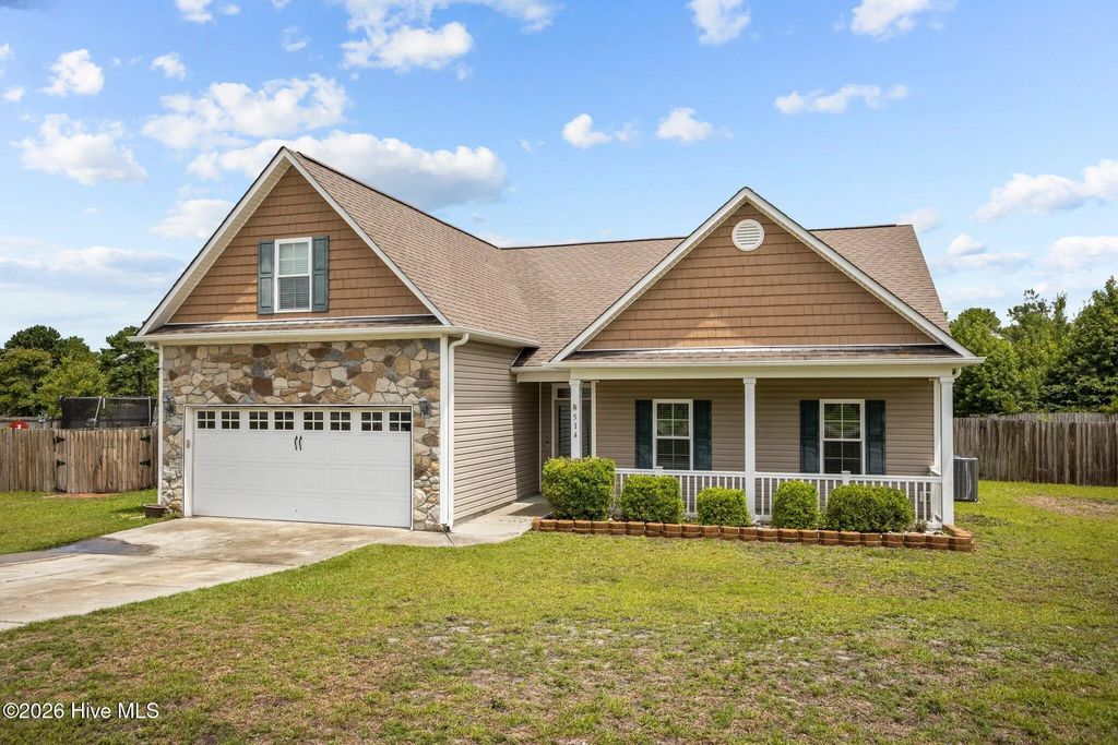 514 Aberdineshire Court, Hubert