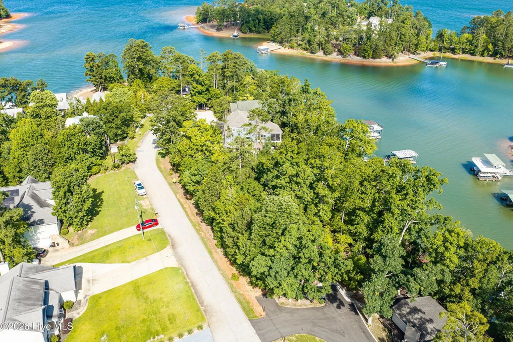 280 Lee Drive, Modoc