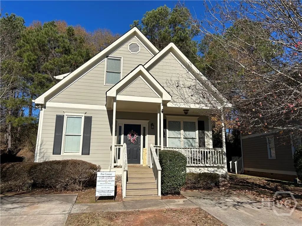 130 Betsy Lane, Athens
