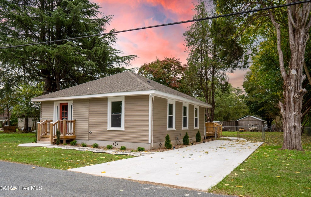 101 6th Street, Cordova