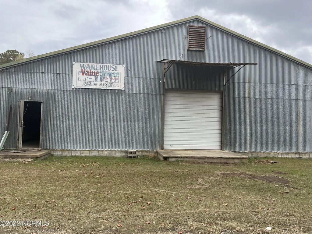 818 W Main Street, Williamston