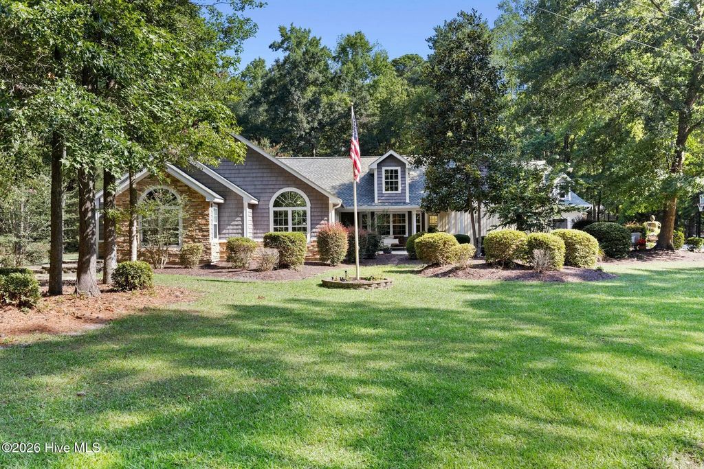 1 Sun Court, Carolina Shores