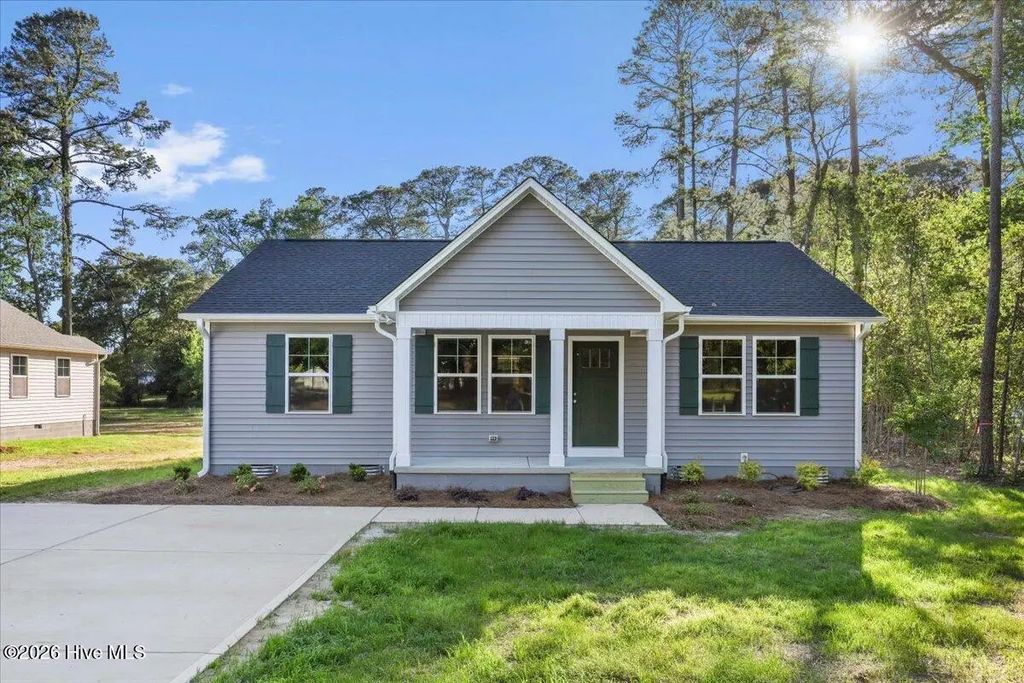305 N West Street, Ash