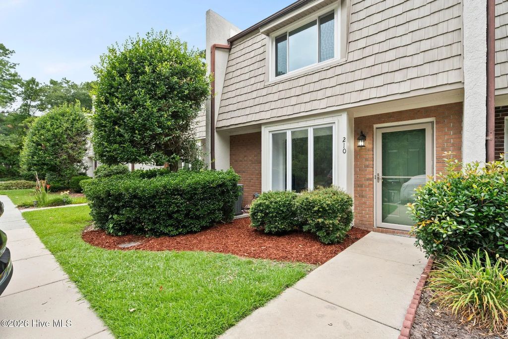 210 Cobblestone Drive, Wilmington