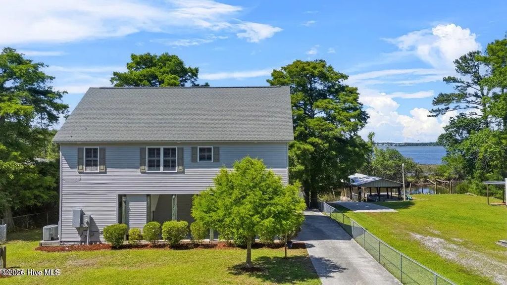 141 Sherrill Loop Road, Sneads Ferry