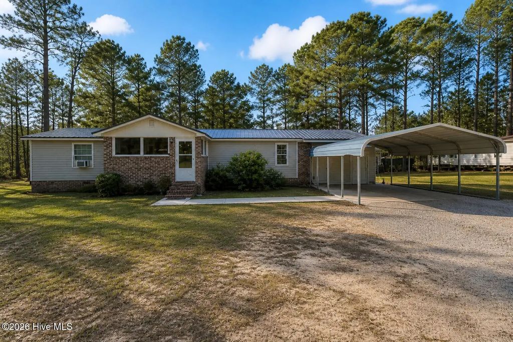 8801 Johns Mill Road, Maxton