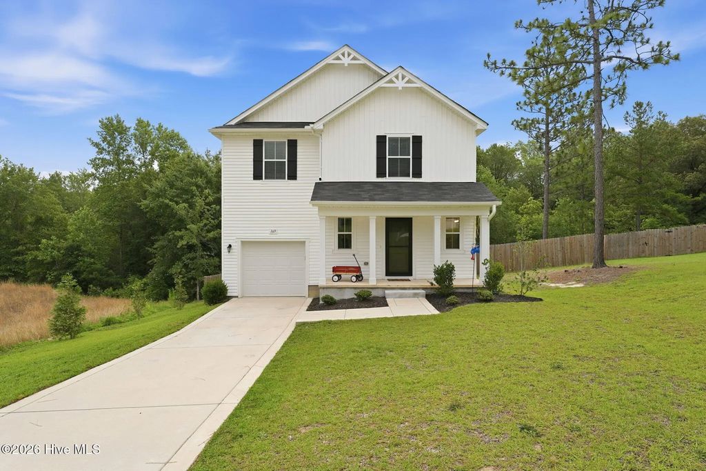 169 Hedge Hunter Court, Raeford