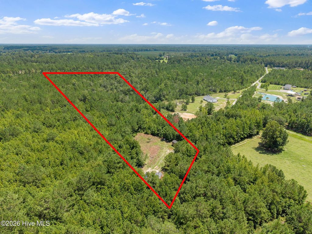 5690 Caroline Jones Road Ne, Winnabow