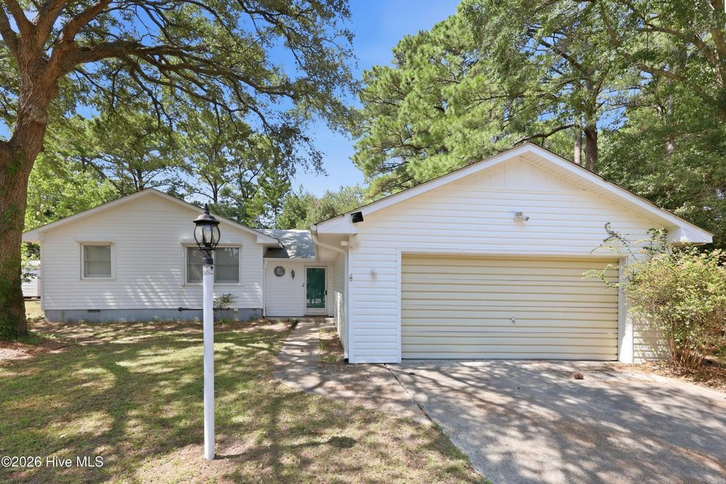 140 Lousan Drive, Cape Carteret