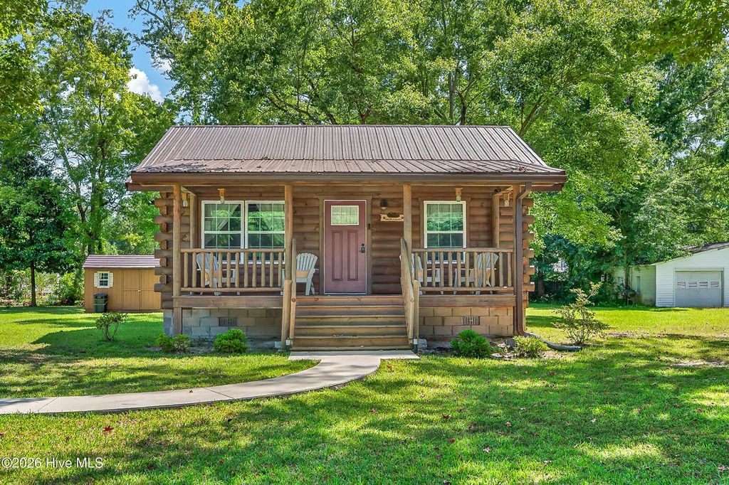 307 Carragood Trail, New Bern