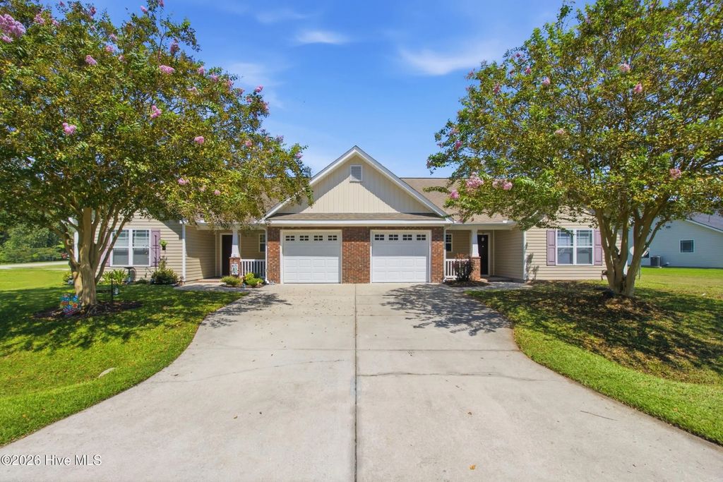 209 Hawks Bluff Drive, New Bern