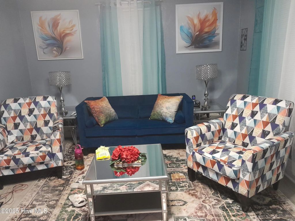 505 S Leslie Street, Goldsboro