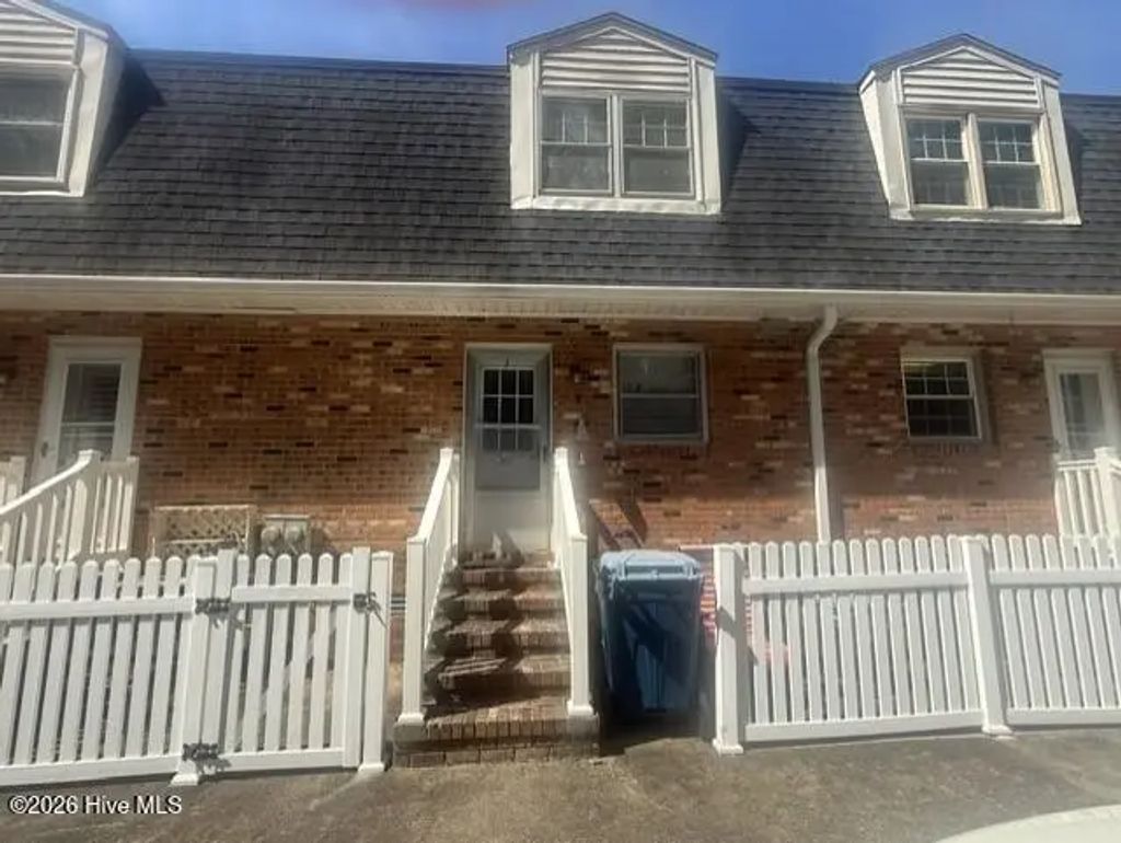 6000 River Road 42, Washington