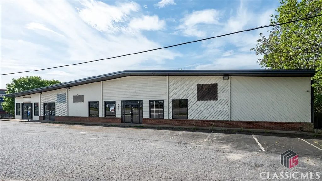 4250 Atlanta Highway, Bogart