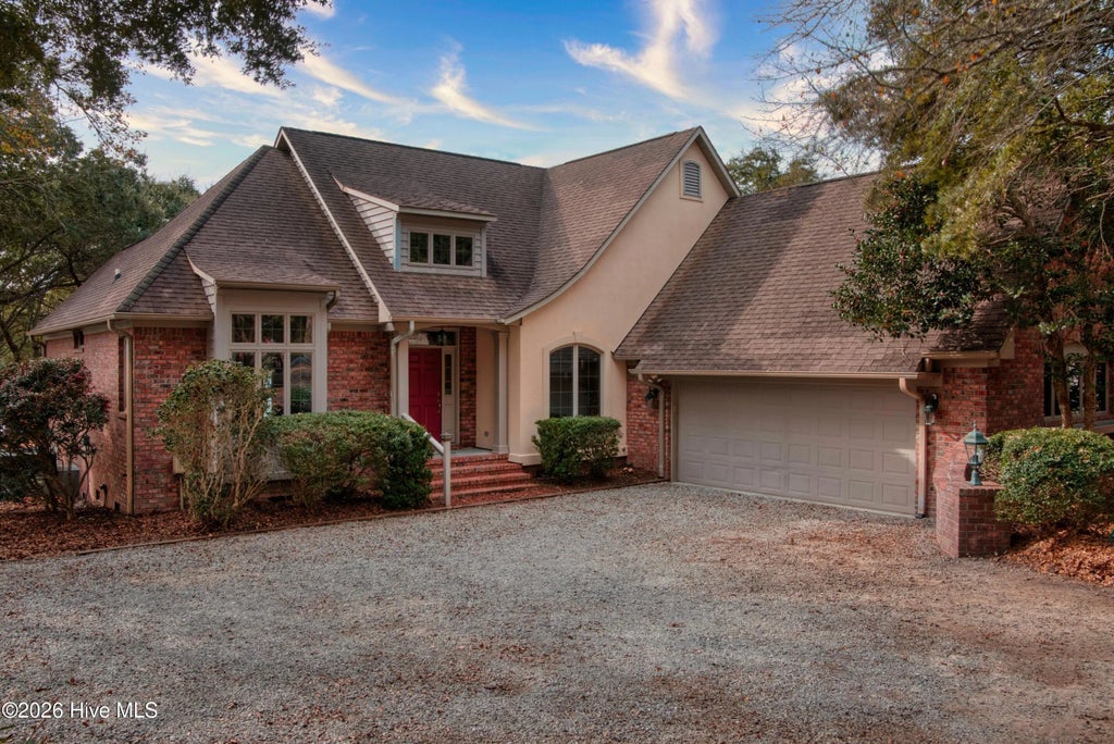 225 Wild Oak Drive, Swansboro