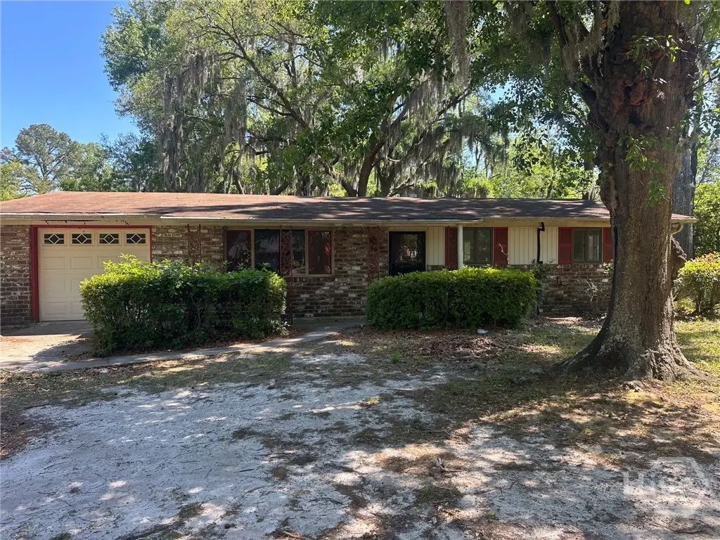29 Ventura Boulevard, Savannah