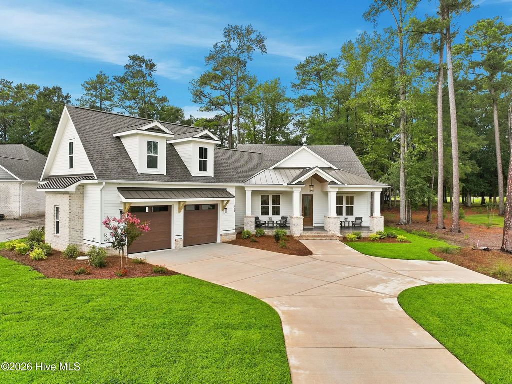 208 E Winding Way, Wallace