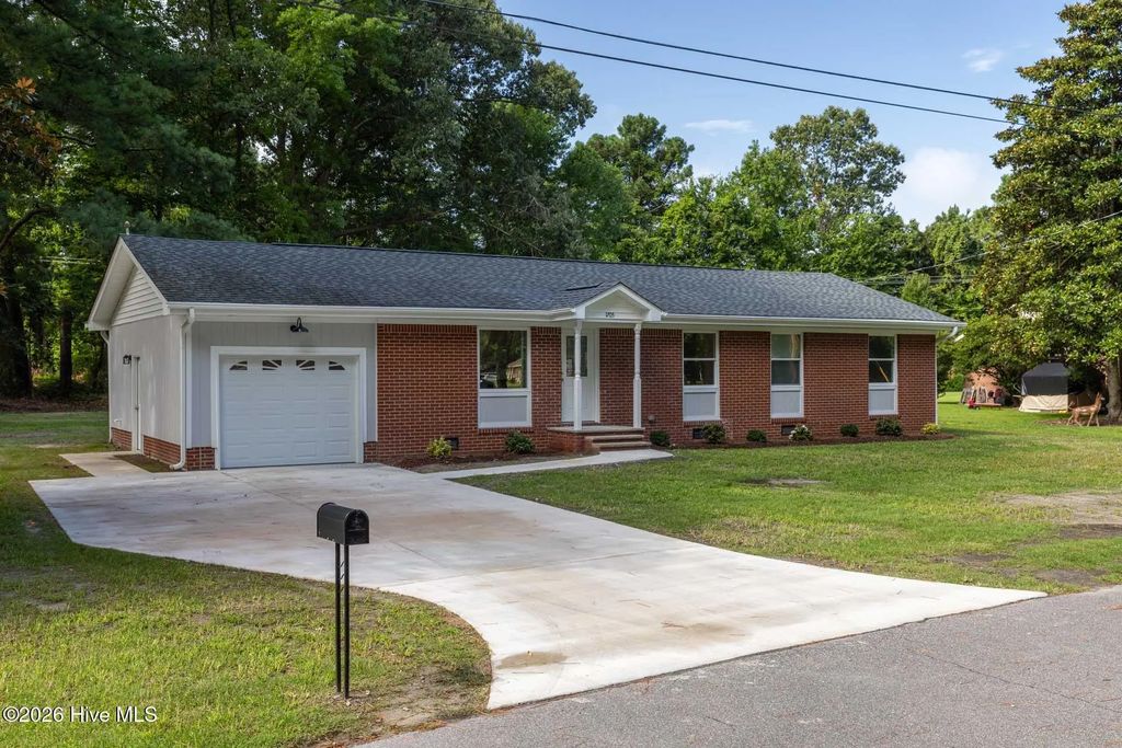 1705 Brookridge Drive, Elizabeth City
