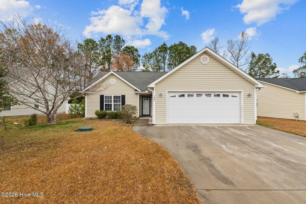 180 Crooked Run Drive, New Bern