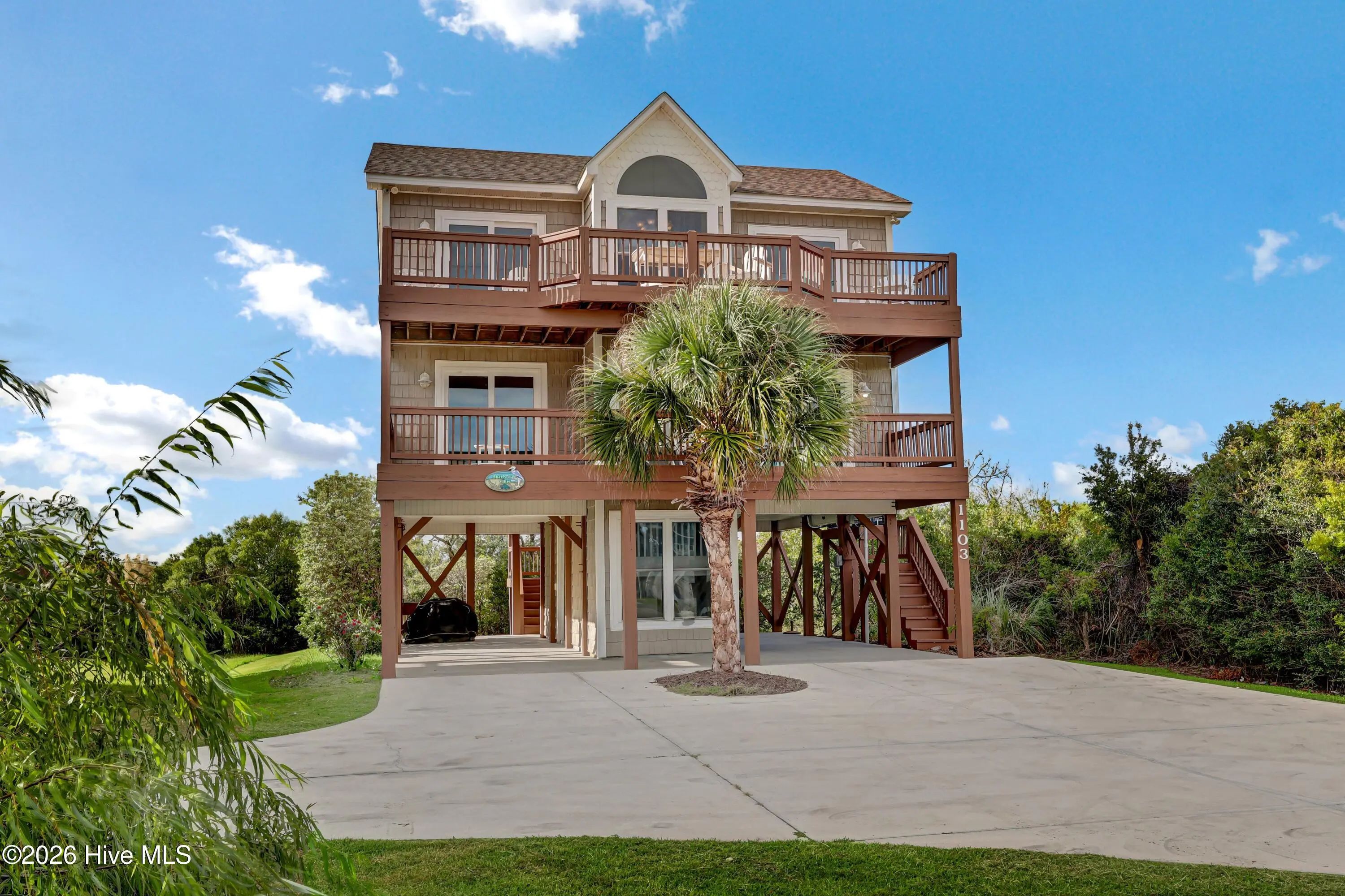 1103 N New River Drive, Surf City