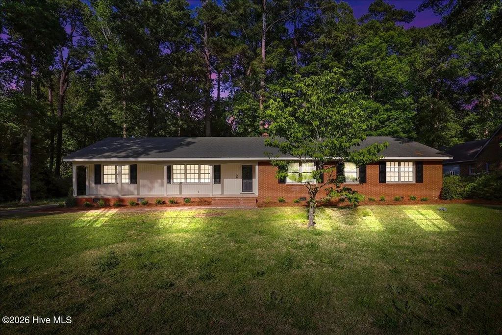1907 Sedgefield Drive, Kinston
