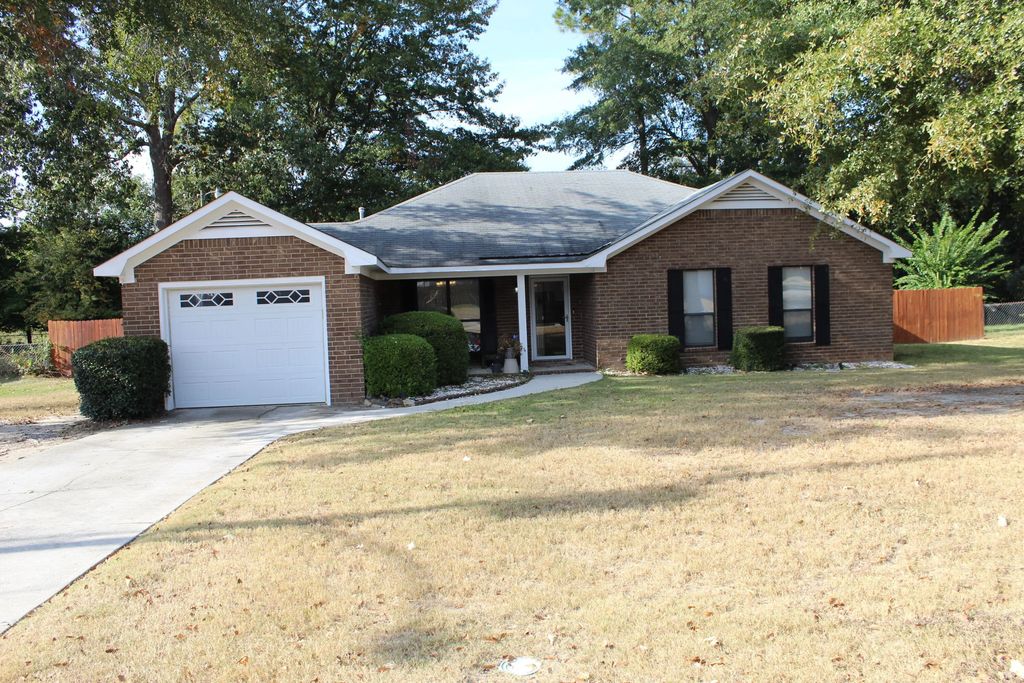1015 Country Place Drive, Augusta
