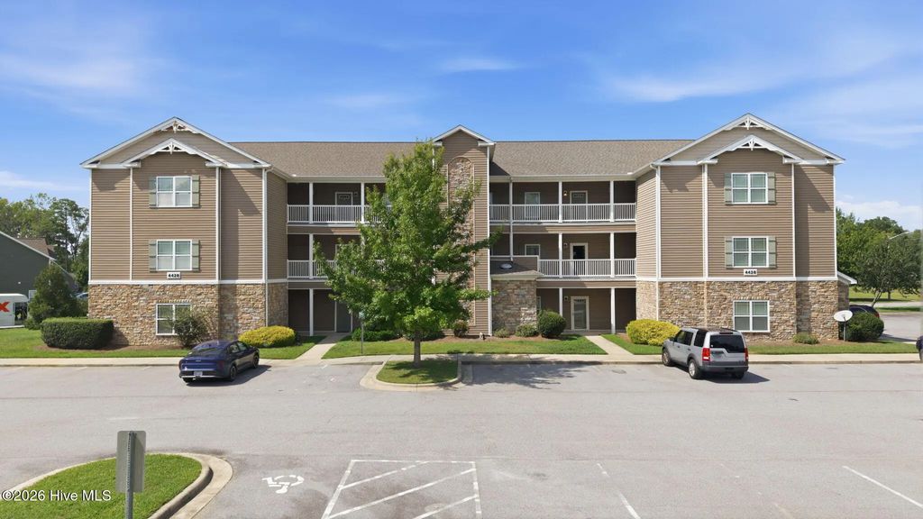 4428 Bluebill Drive 3, Greenville