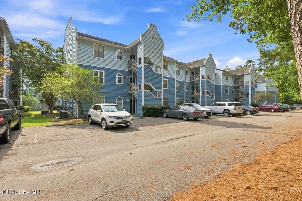 4210 Wilshire Boulevard 102-b, Wilmington