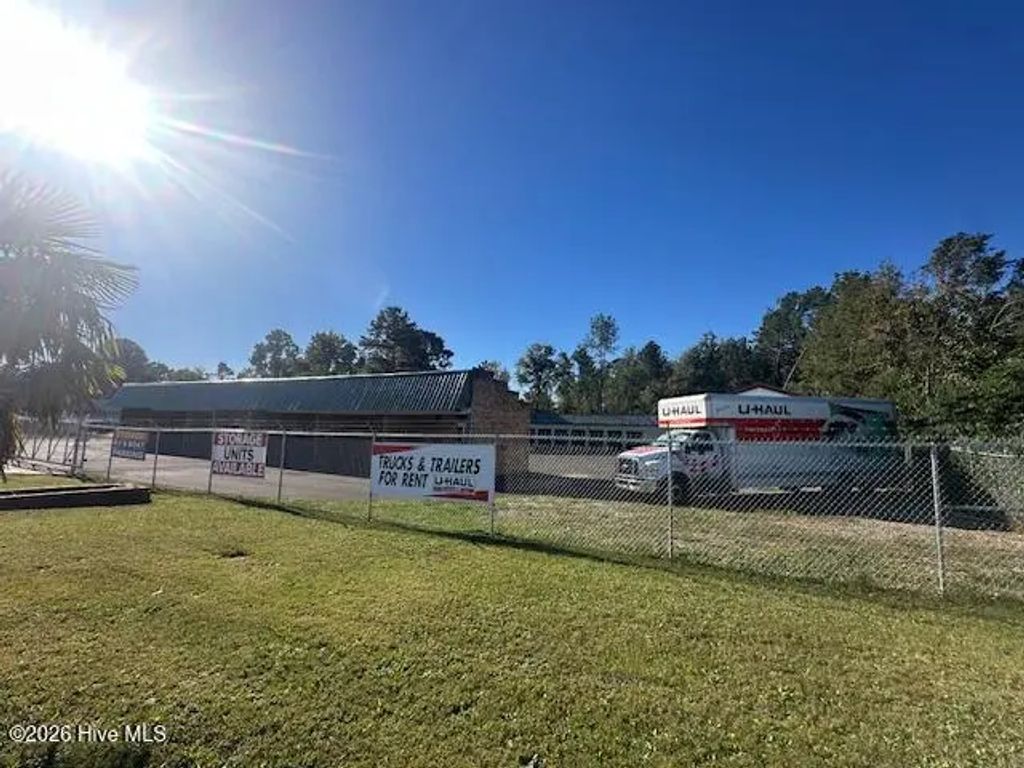 2804 Tobacco Road, Hephzibah