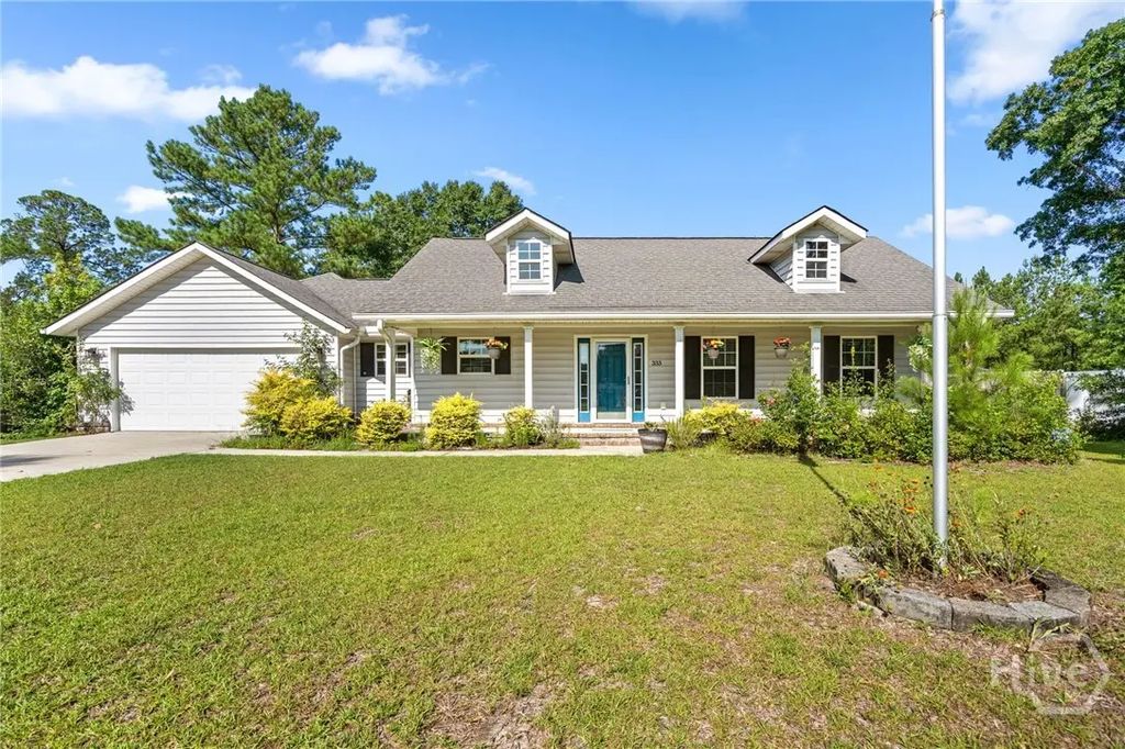333 Labrador Lane, Guyton