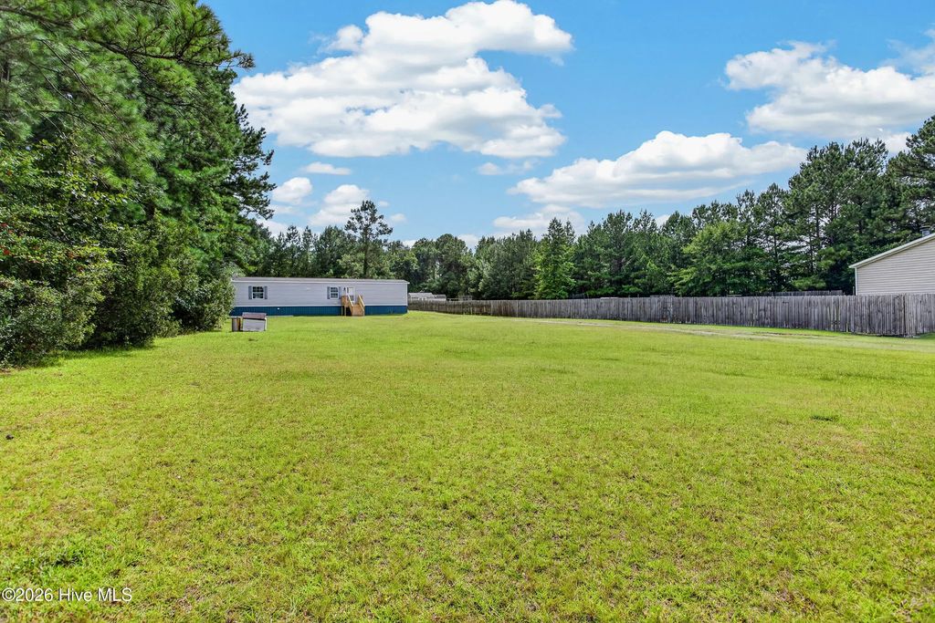 125 Woodleaf Lane, Jacksonville