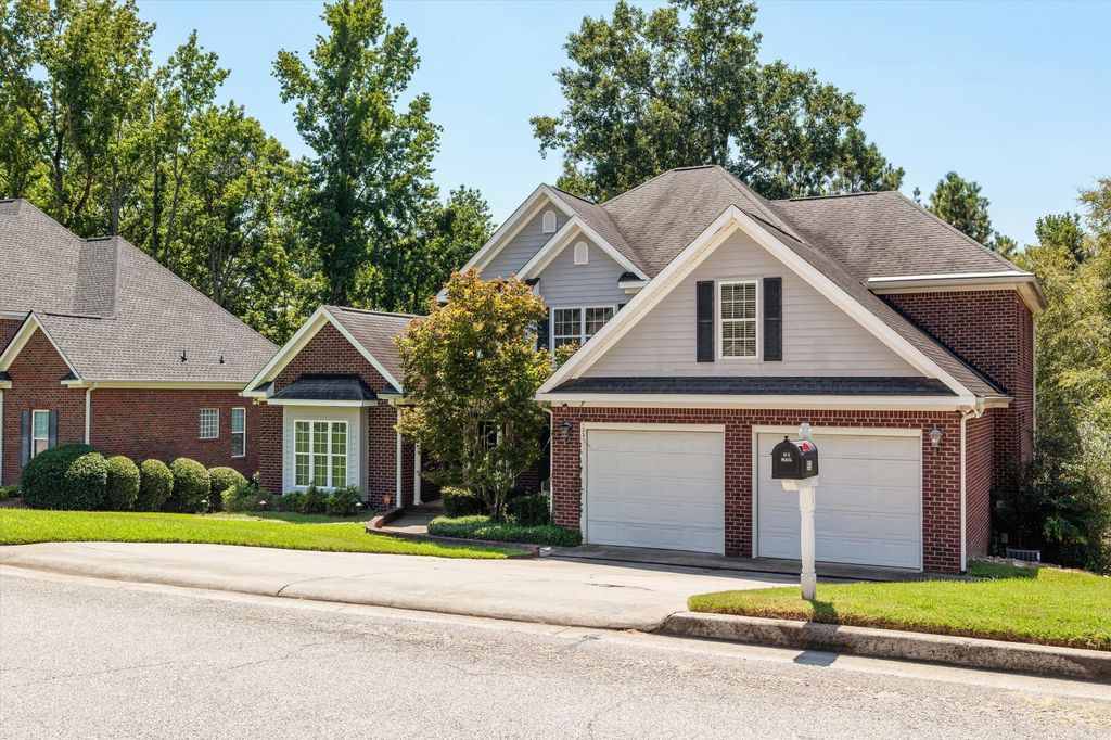 510 Farmington Circle, Columbia