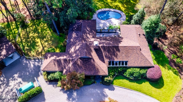 207 Bump A Long Lane, Southern Pines