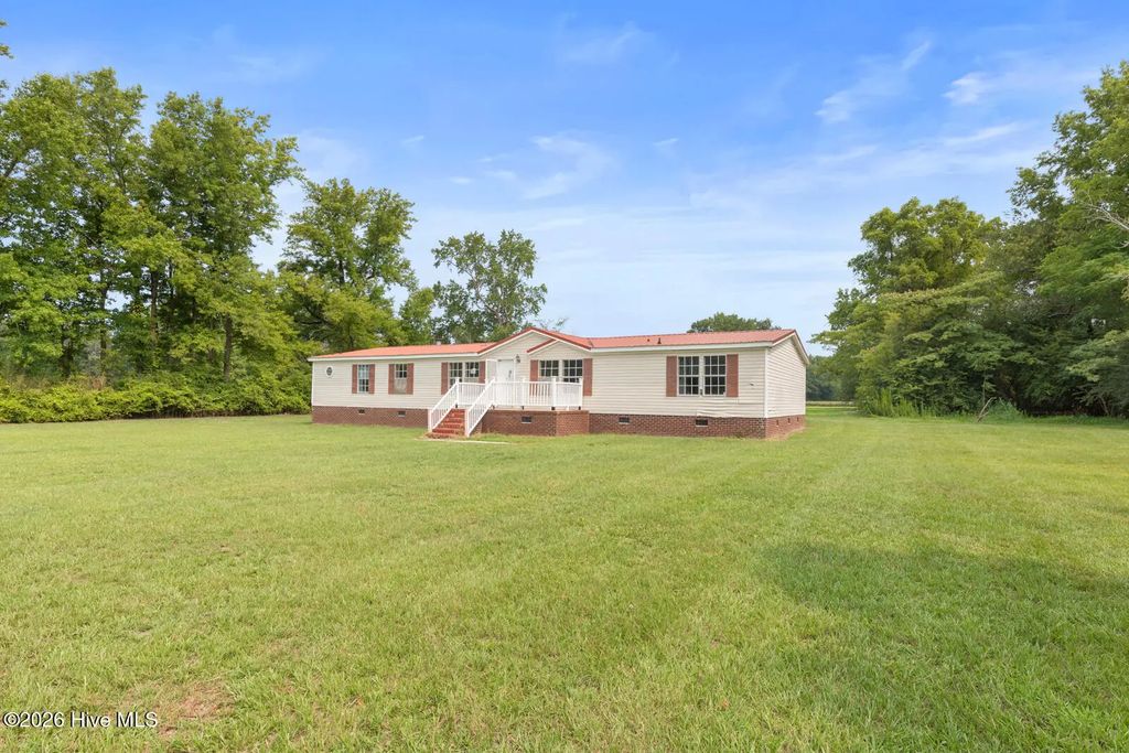 1127 N Nc 11 Highway, Pink Hill