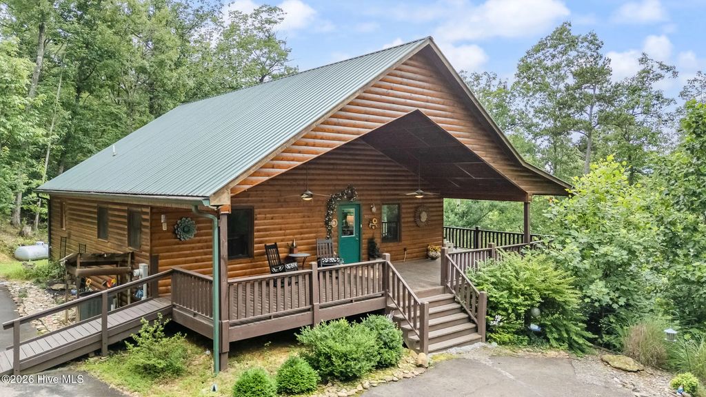 380 Bear Trail, Murphy
