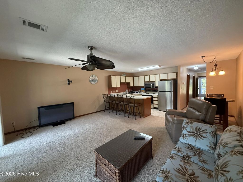 24 Boundaryline Drive Nw Apt G, Carolina Shores