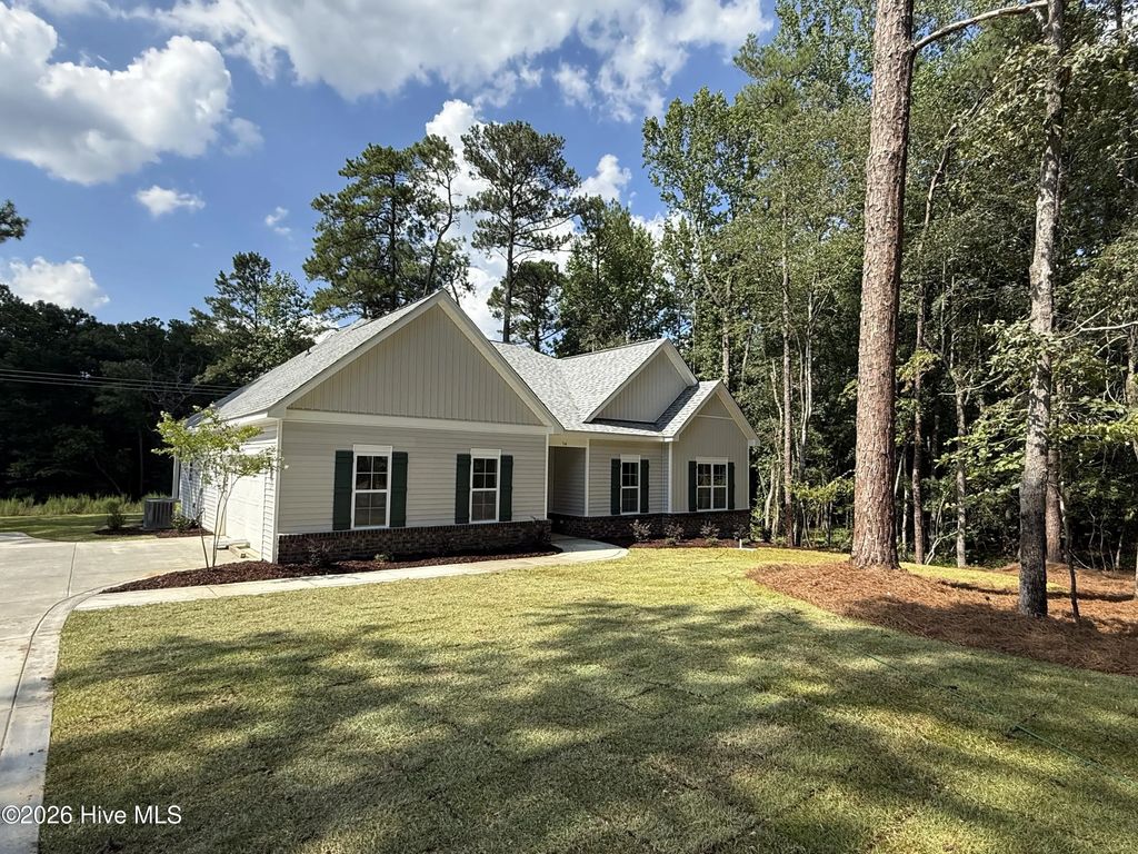 54 N Shamrock Drive, Jackson Springs