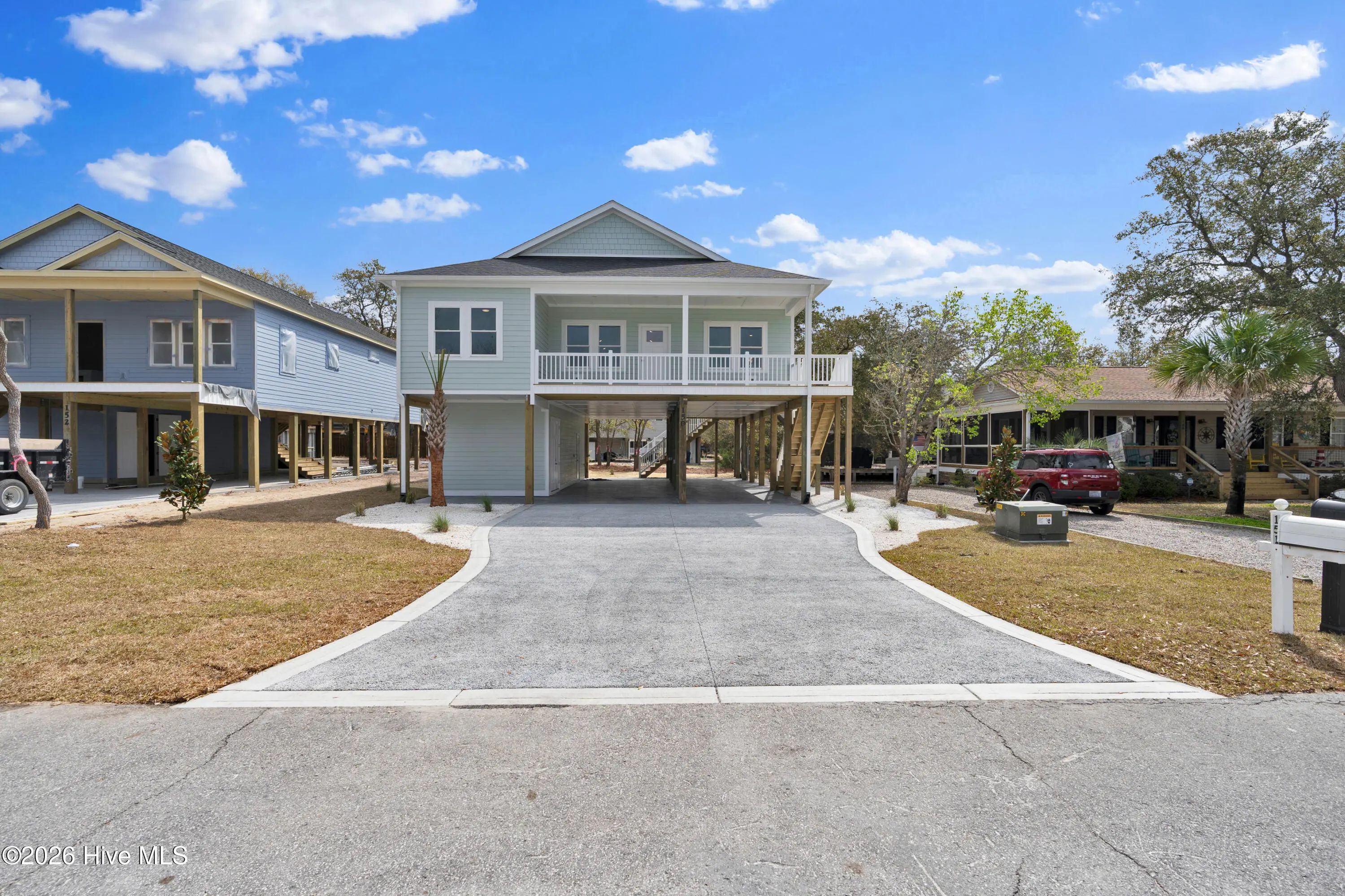 150 Ne 1st Street, Oak Island
