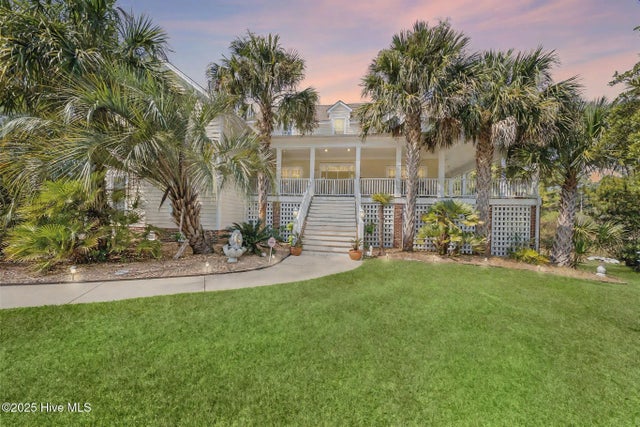 213 Point Drive, Wilmington